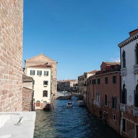 Palazzo Vendramin Costa-2