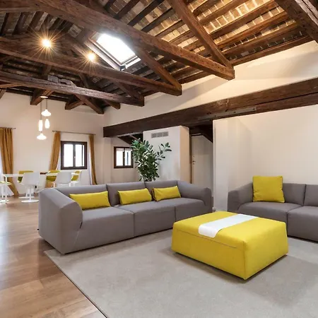 Palazzo Vendramin Costa-3